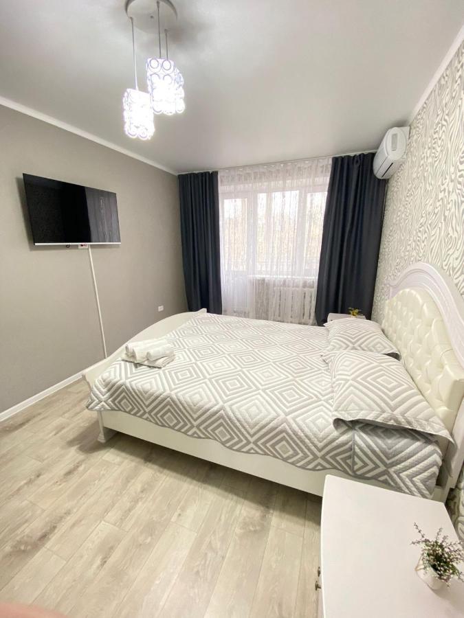 Вип 1Комн Айтиева 70 Oral Exterior foto